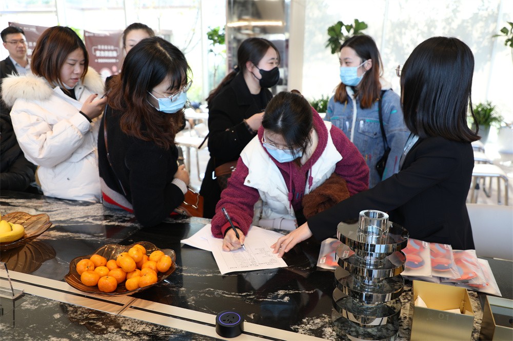 1690877693877456.jpg 3.jpg